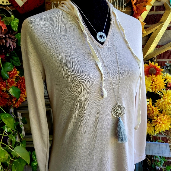 SHEIN Drawstring Hoodie - Picture 1 of 8